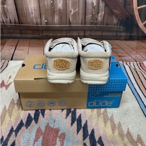 Youth HEY DUDE Wally Youth Basic Beige Shoes sz 6 Youth NIB/NWT - Picture 4 of 7
